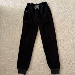 FIGS scrub high rise jogger size small long